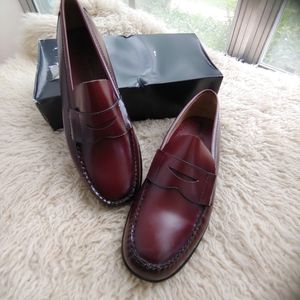 NIB Iconic Brooks Brother Penny Loafer